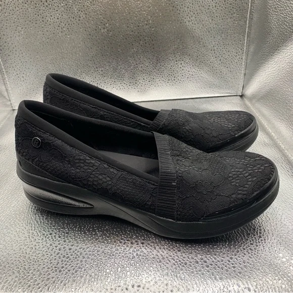 Bzees Slip-On Loafers with Forefoot Strap Detail - Nugget 7M black slip on F5 - Picture 3 of 9